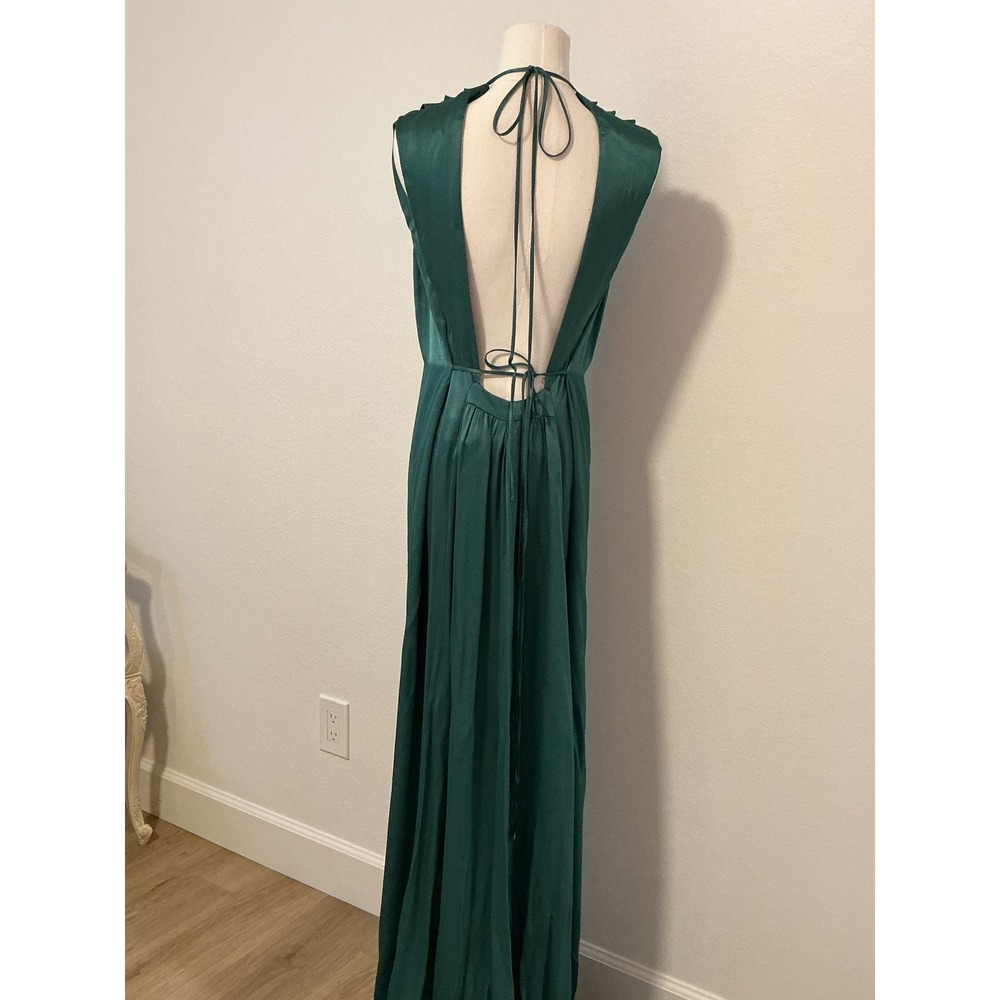 Emerald Green‎ Satin Open Back Plunging V-Neck Sleeveless Maxi Gown Formal Dress